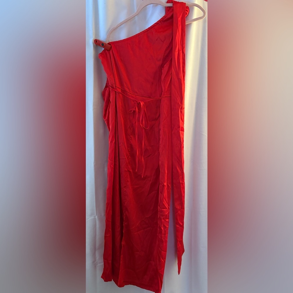 Unbranded Red One-Shoulder Maxi Dress w/Flower Embellishment, Side Zip; Size M/L - Picture 3 of 13